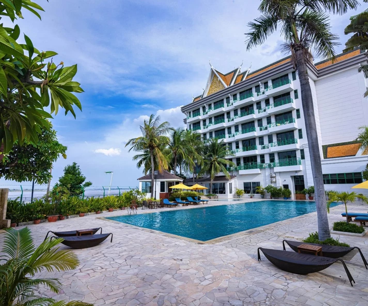 Himawari Hotel Apartments